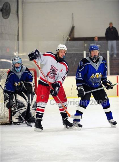 Thumbnail 1 in East Catholic @ Rockville/Manchester United photogallery.