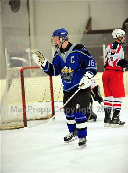 Thumbnail 3 in East Catholic @ Rockville/Manchester United photogallery.