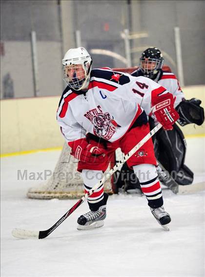 Thumbnail 3 in East Catholic @ Rockville/Manchester United photogallery.