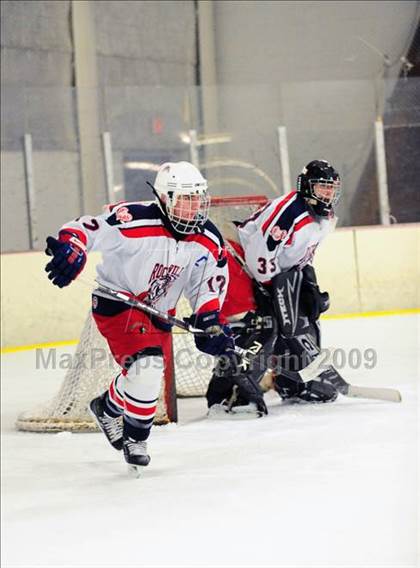 Thumbnail 1 in East Catholic @ Rockville/Manchester United photogallery.