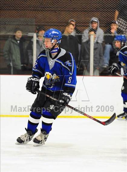 Thumbnail 2 in East Catholic @ Rockville/Manchester United photogallery.