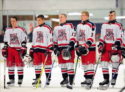 Thumbnail 3 in East Catholic @ Rockville/Manchester United photogallery.