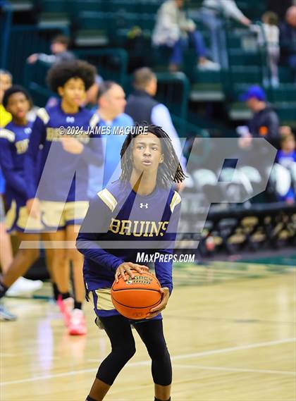 Thumbnail 1 in Port Washington vs. Baldwin (NYSPHSAA Section 8 Class AAA Final) photogallery.