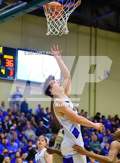 Thumbnail 3 in Port Washington vs. Baldwin (NYSPHSAA Section 8 Class AAA Final) photogallery.