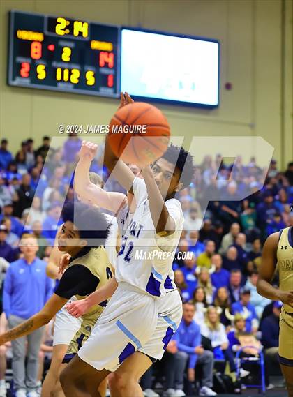 Thumbnail 3 in Port Washington vs. Baldwin (NYSPHSAA Section 8 Class AAA Final) photogallery.
