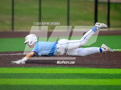 Thumbnail 3 in Spring Hill vs. Van Alstyne (UIL 4A D2 Region Semifinal) photogallery.