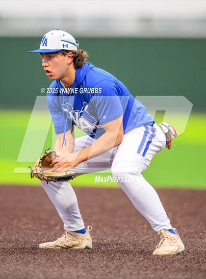 Thumbnail 2 in Spring Hill vs. Van Alstyne (UIL 4A D2 Region Semifinal) photogallery.