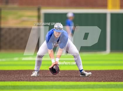 Thumbnail 1 in Spring Hill vs. Van Alstyne (UIL 4A D2 Region Semifinal) photogallery.