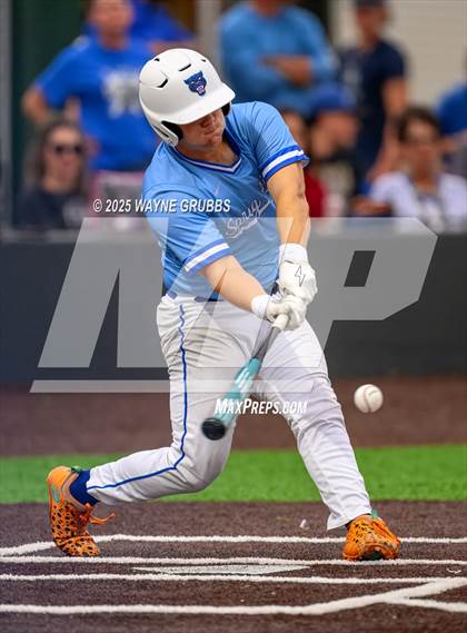 Thumbnail 3 in Spring Hill vs. Van Alstyne (UIL 4A D2 Region Semifinal) photogallery.