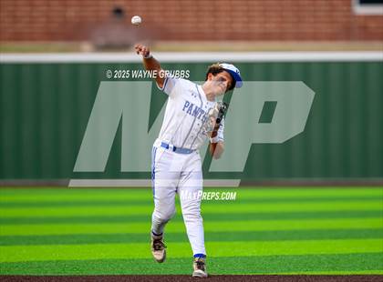Thumbnail 3 in Spring Hill vs. Van Alstyne (UIL 4A D2 Region Semifinal) photogallery.