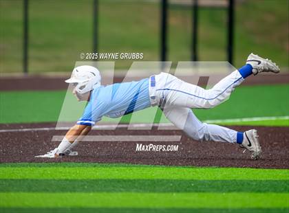 Thumbnail 2 in Spring Hill vs. Van Alstyne (UIL 4A D2 Region Semifinal) photogallery.