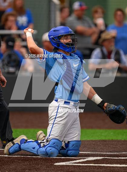 Thumbnail 3 in Spring Hill vs. Van Alstyne (UIL 4A D2 Region Semifinal) photogallery.