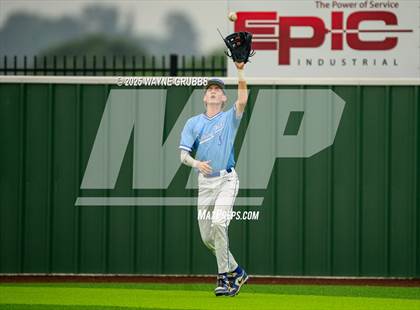 Thumbnail 1 in Spring Hill vs. Van Alstyne (UIL 4A D2 Region Semifinal) photogallery.