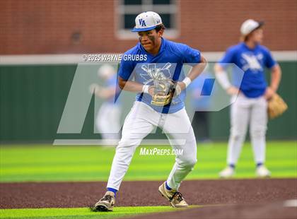 Thumbnail 2 in Spring Hill vs. Van Alstyne (UIL 4A D2 Region Semifinal) photogallery.