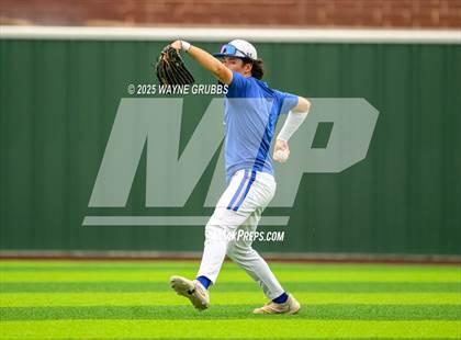 Thumbnail 1 in Spring Hill vs. Van Alstyne (UIL 4A D2 Region Semifinal) photogallery.