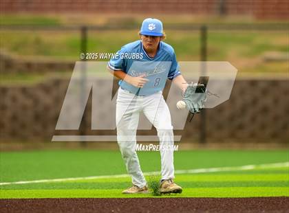 Thumbnail 3 in Spring Hill vs. Van Alstyne (UIL 4A D2 Region Semifinal) photogallery.
