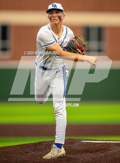 Thumbnail 2 in Spring Hill vs. Van Alstyne (UIL 4A D2 Region Semifinal) photogallery.