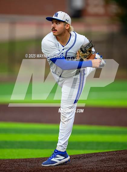 Thumbnail 1 in Spring Hill vs. Van Alstyne (UIL 4A D2 Region Semifinal) photogallery.