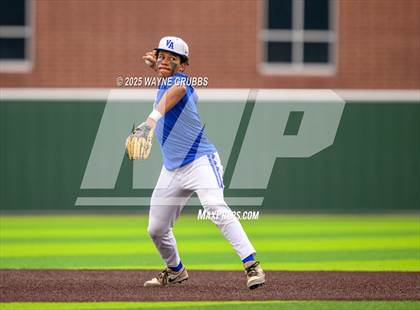 Thumbnail 2 in Spring Hill vs. Van Alstyne (UIL 4A D2 Region Semifinal) photogallery.