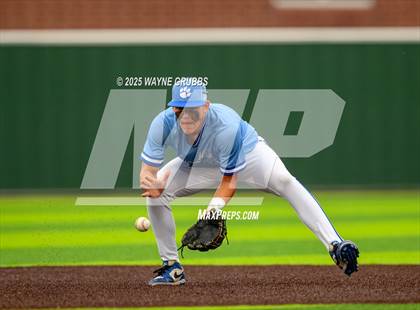 Thumbnail 3 in Spring Hill vs. Van Alstyne (UIL 4A D2 Region Semifinal) photogallery.