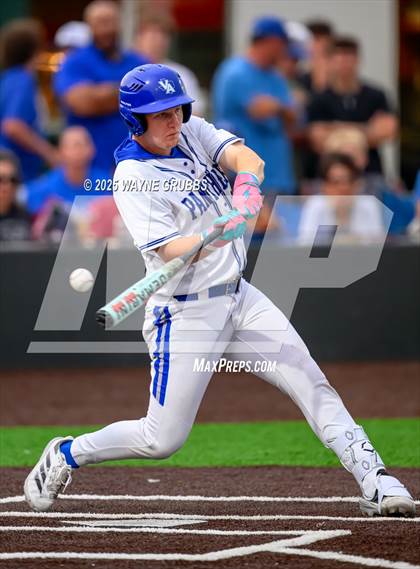 Thumbnail 3 in Spring Hill vs. Van Alstyne (UIL 4A D2 Region Semifinal) photogallery.