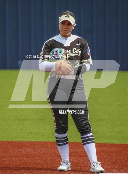 Thumbnail 2 in Royse City @ Wylie East (UIL 6A Softball Bi-District Playoffs) photogallery.