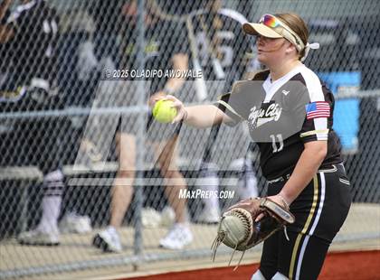 Thumbnail 2 in Royse City @ Wylie East (UIL 6A Softball Bi-District Playoffs) photogallery.