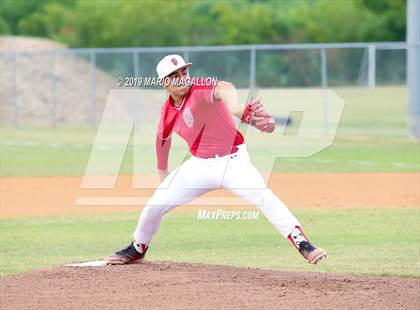 Thumbnail 2 in Lopez vs Pioneer (UIL 5A Bi-District Playoff) photogallery.