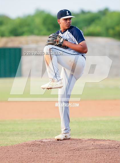 Thumbnail 2 in Lopez vs Pioneer (UIL 5A Bi-District Playoff) photogallery.