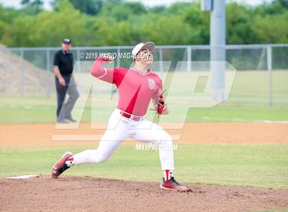 Thumbnail 2 in Lopez vs Pioneer (UIL 5A Bi-District Playoff) photogallery.