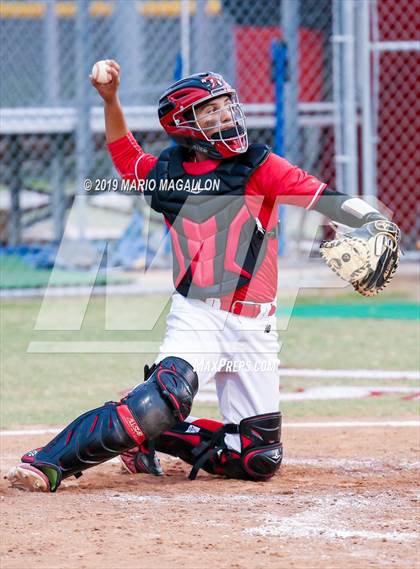 Thumbnail 2 in Lopez vs Pioneer (UIL 5A Bi-District Playoff) photogallery.