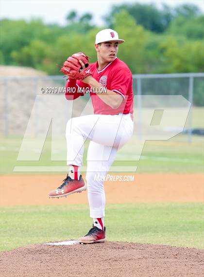 Thumbnail 1 in Lopez vs Pioneer (UIL 5A Bi-District Playoff) photogallery.
