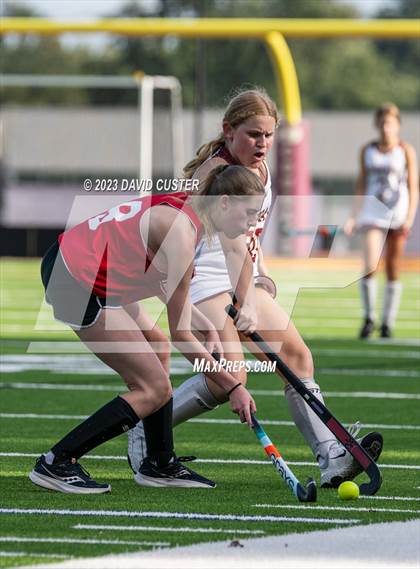 Thumbnail 1 in McLean @ Oakton photogallery.