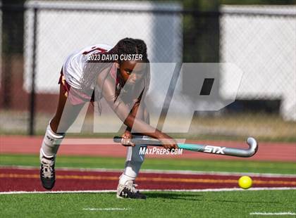 Thumbnail 1 in McLean @ Oakton photogallery.