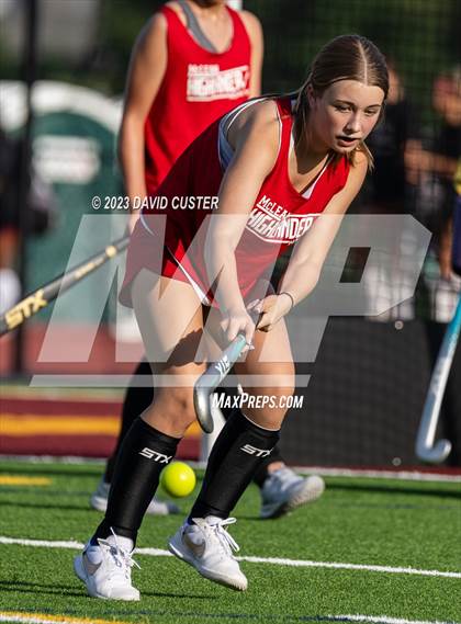 Thumbnail 3 in McLean @ Oakton photogallery.