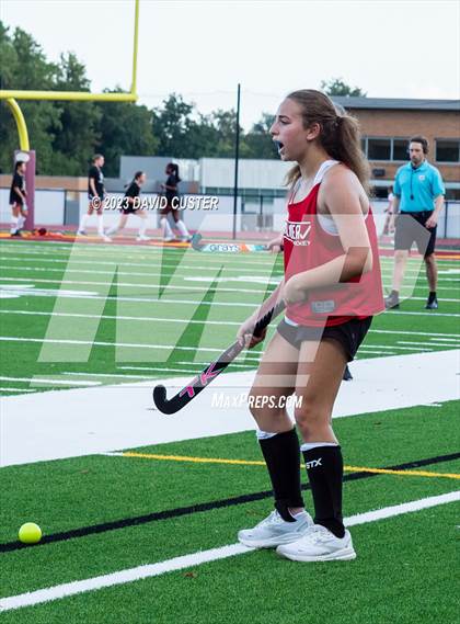 Thumbnail 2 in McLean @ Oakton photogallery.