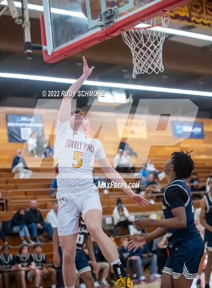 Thumbnail 2 in St. John Bosco @ Torrey Pines (Torrey Pines Holiday Classic Tip-Off) photogallery.
