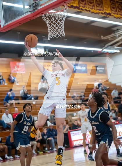 Thumbnail 2 in St. John Bosco @ Torrey Pines (Torrey Pines Holiday Classic Tip-Off) photogallery.