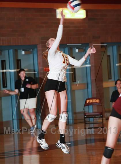 Thumbnail 3 in Perry @ Mountain Pointe photogallery.