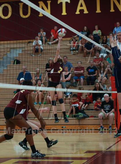 Thumbnail 3 in Perry @ Mountain Pointe photogallery.