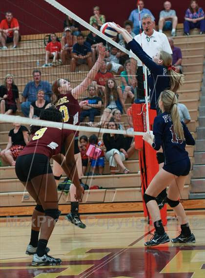 Thumbnail 1 in Perry @ Mountain Pointe photogallery.
