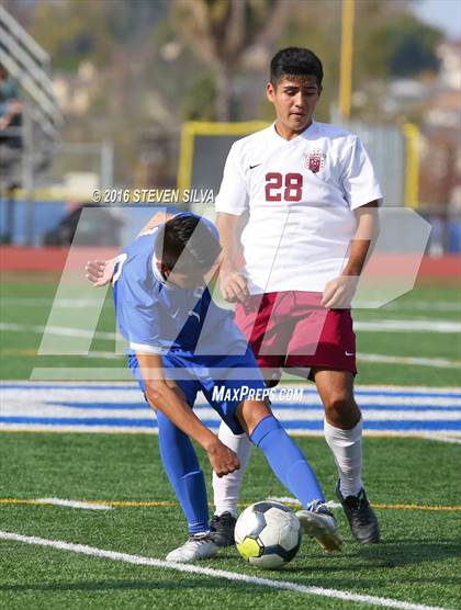 Thumbnail 1 in Calexico vs. Ramona (Grossmont Holiday Tournament) photogallery.