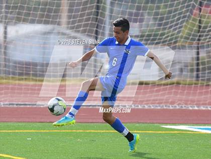 Thumbnail 3 in Calexico vs. Ramona (Grossmont Holiday Tournament) photogallery.
