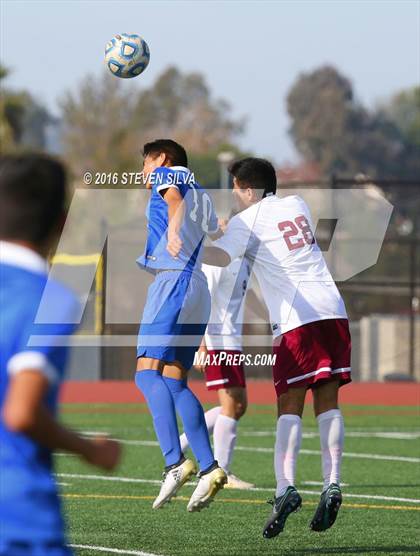Thumbnail 2 in Calexico vs. Ramona (Grossmont Holiday Tournament) photogallery.