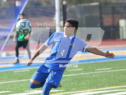 Thumbnail 3 in Calexico vs. Ramona (Grossmont Holiday Tournament) photogallery.