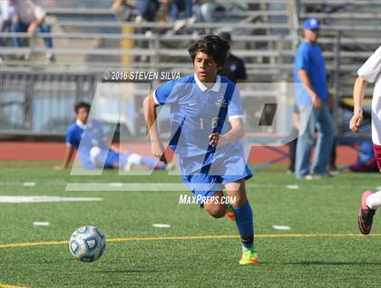 Thumbnail 3 in Calexico vs. Ramona (Grossmont Holiday Tournament) photogallery.