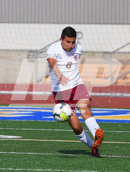 Thumbnail 2 in Calexico vs. Ramona (Grossmont Holiday Tournament) photogallery.