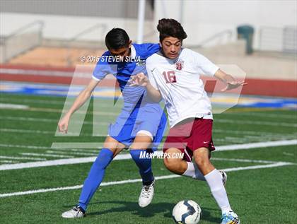 Thumbnail 2 in Calexico vs. Ramona (Grossmont Holiday Tournament) photogallery.