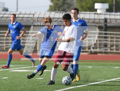 Thumbnail 1 in Calexico vs. Ramona (Grossmont Holiday Tournament) photogallery.