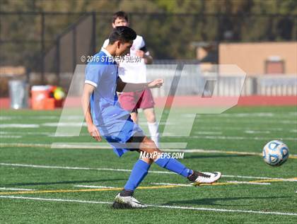 Thumbnail 1 in Calexico vs. Ramona (Grossmont Holiday Tournament) photogallery.